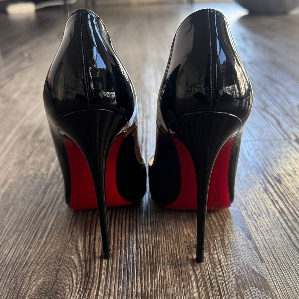 Christian Louboutin So Kate Black Heels
120 mm
